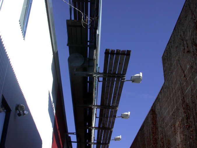 2312635842_149665903b_o